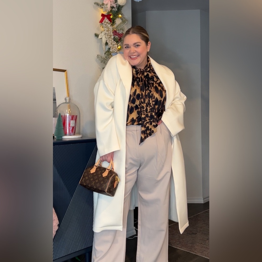 Leze the Label coat